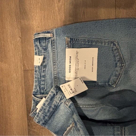 GOOD AMERICAN Relaxed Blue Jeans with Faded Distressing - Picture 3 of 3